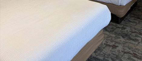 ビジネス スイート クイーンベッド 2 台 禁煙 | WiFi (無料)、ベッドシーツ