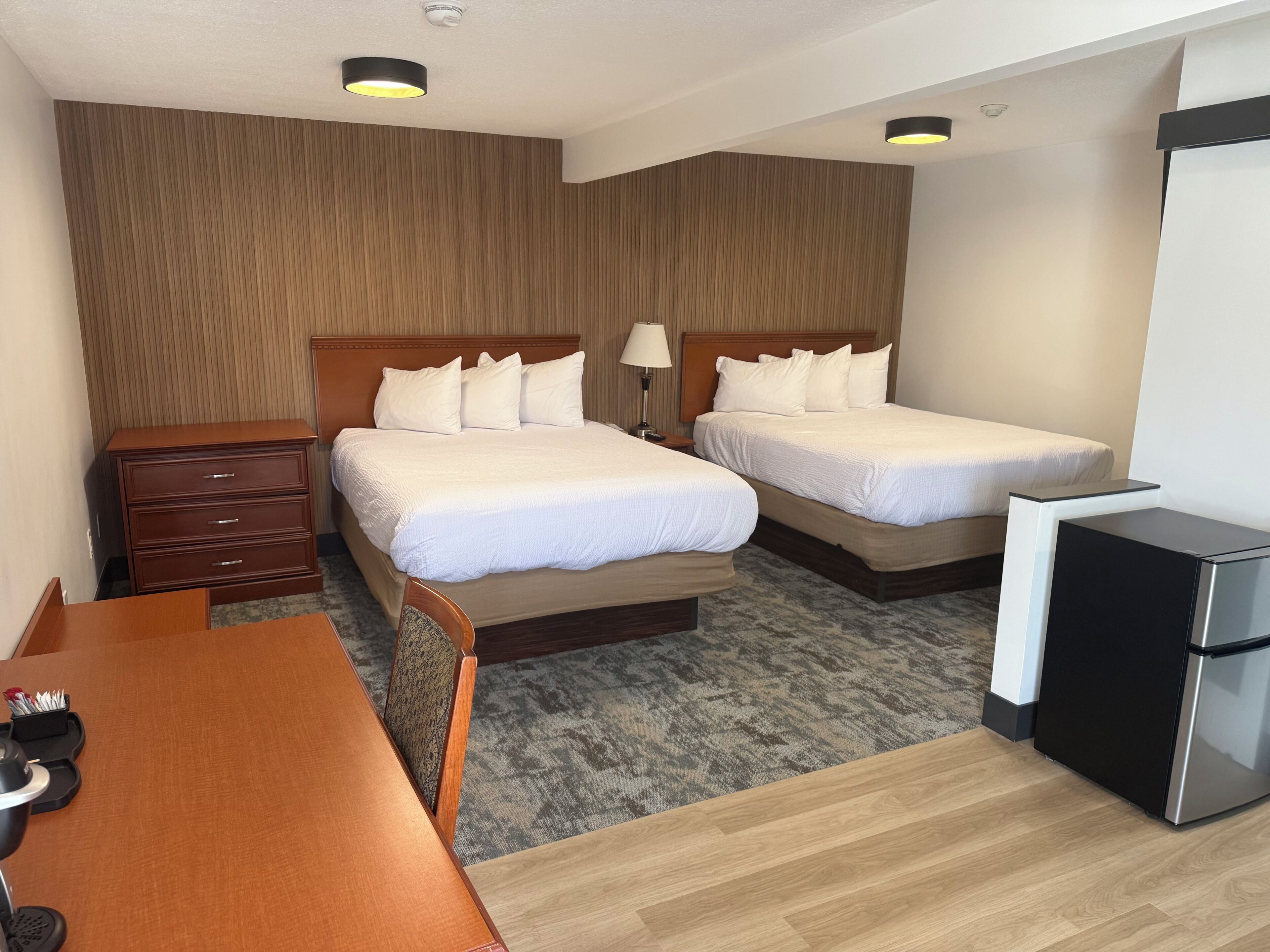 Business Suite, 2 Queen Beds, Non Smoking | Free WiFi, bed sheets