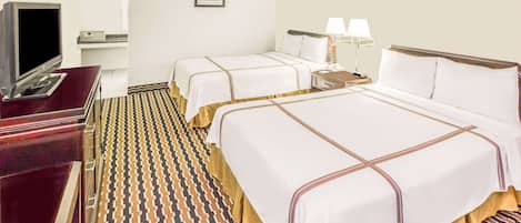 Camera doppia, 2 letti matrimoniali | Una scrivania, ferro/asse da stiro, culle/letti per bambini (gratuiti)