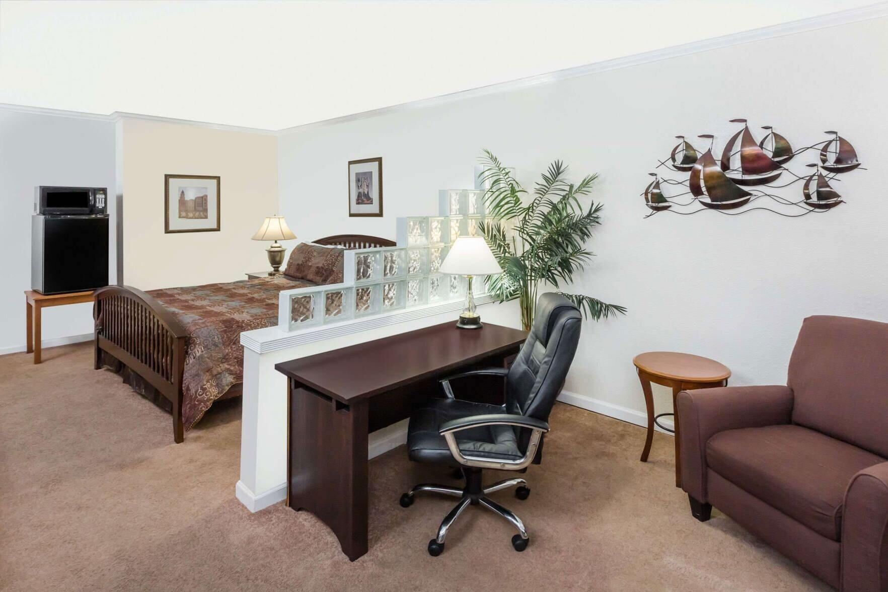 Desk, iron/ironing board, free cots/infant beds, rollaway beds