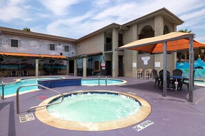 Outdoor pool, sun loungers