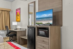 In-room safe, desk, iron/ironing board, free cribs/infant beds - Ramada by Wyndham & Suites South Padre Island (South Padre Island)