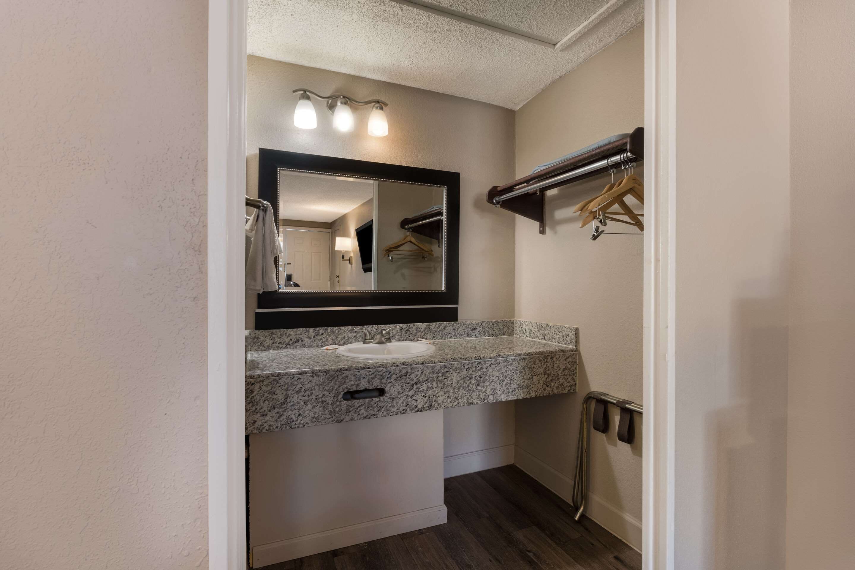 desk, laptop workspace, iron/ironing board, free wifi