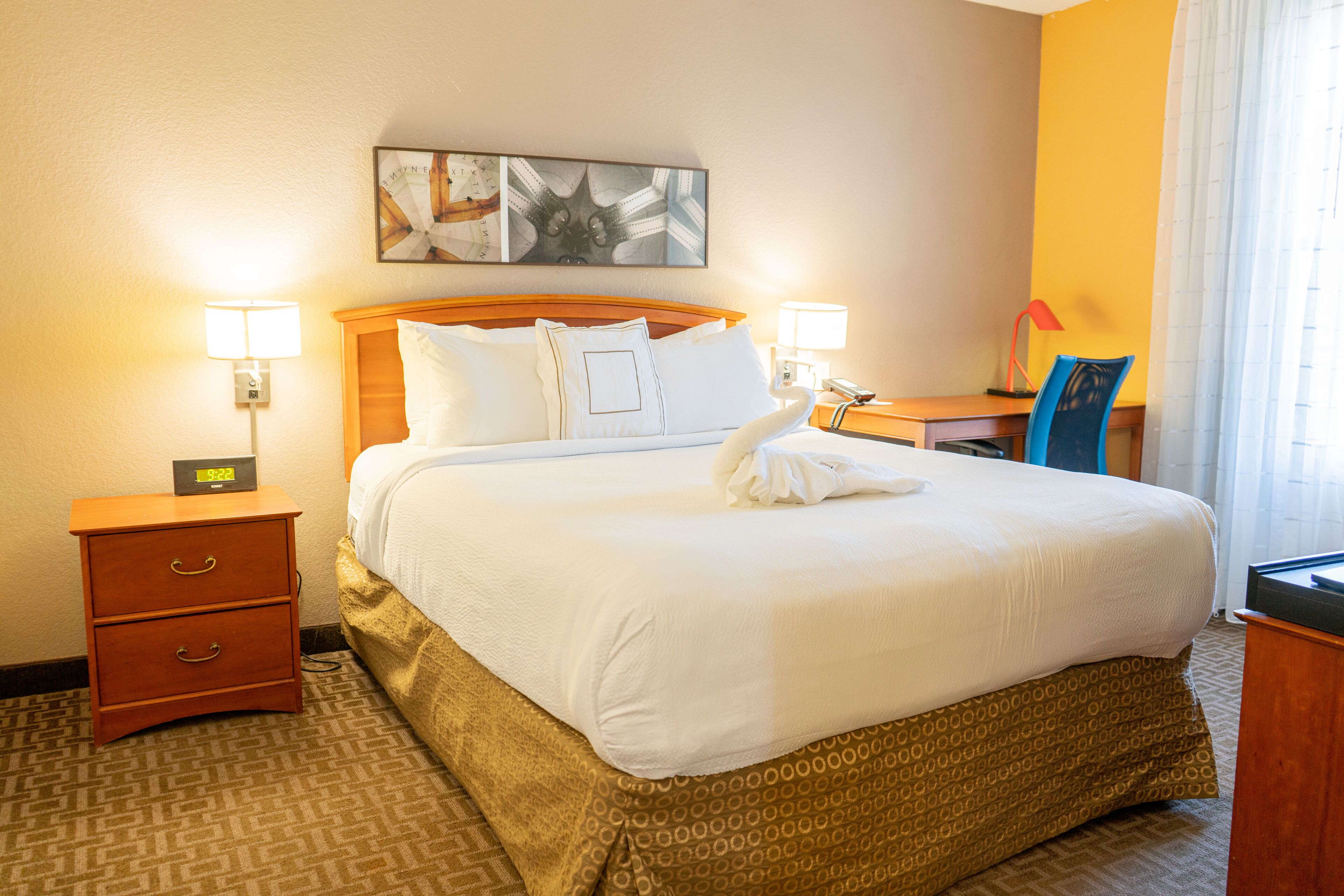 studio, 1 queen bed with sofa bed | pillow-top beds, desk, laptop workspace, blackout curtains