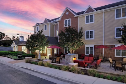 TownePlace Suites Marriott Dulles Airport (Newly Renovated)