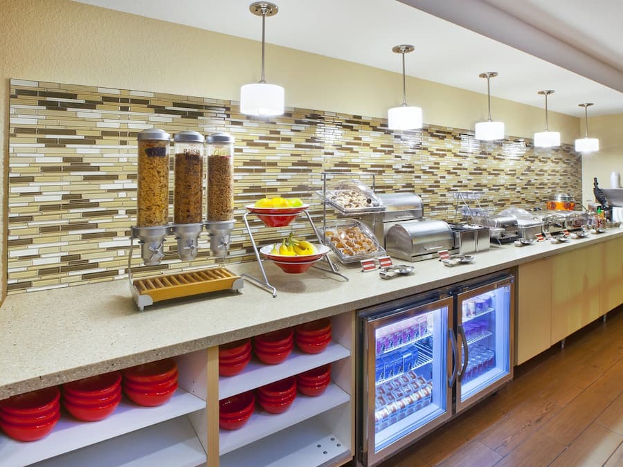 Gratis kontinental frukost