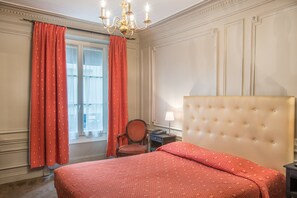 Minibar, Zimmersafe, schallisolierte Zimmer, Bügeleisen/Bügelbrett