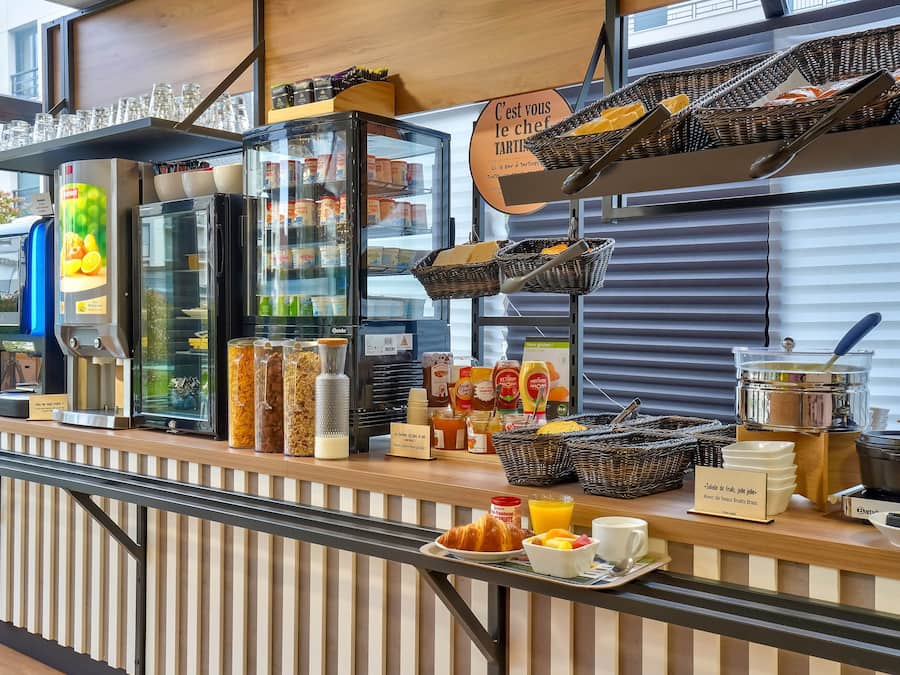 Daily buffet breakfast for a fee