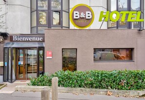 Fachada de la propiedad