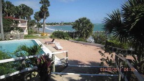 2 piscinas al aire libre