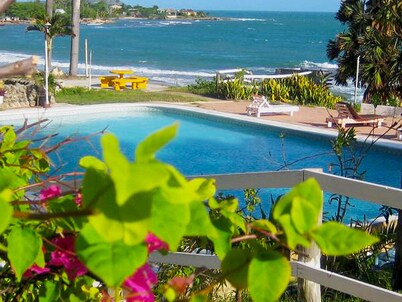 Treasure Beach Hotel