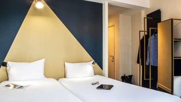 Standard Room, 2 Twin Beds | Blackout drapes, soundproofing, iron/ironing board, free WiFi