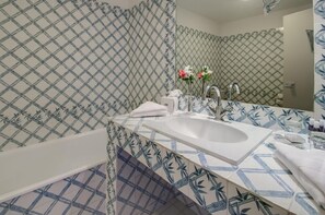 Comfort Room | Bathroom | Hair dryer, towels