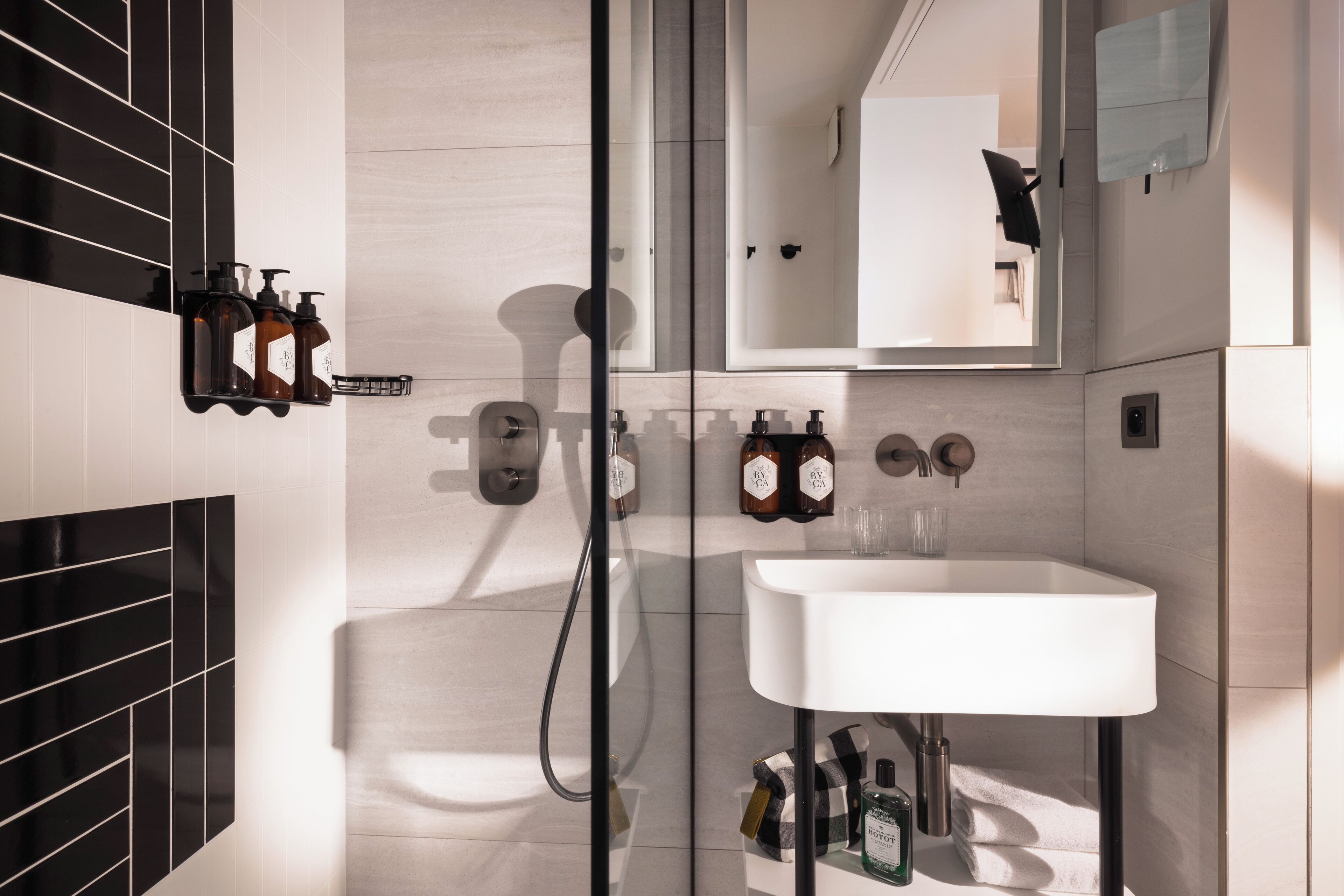 superior double room | bathroom | hair dryer, towels