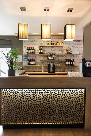 Bar (en la propiedad)