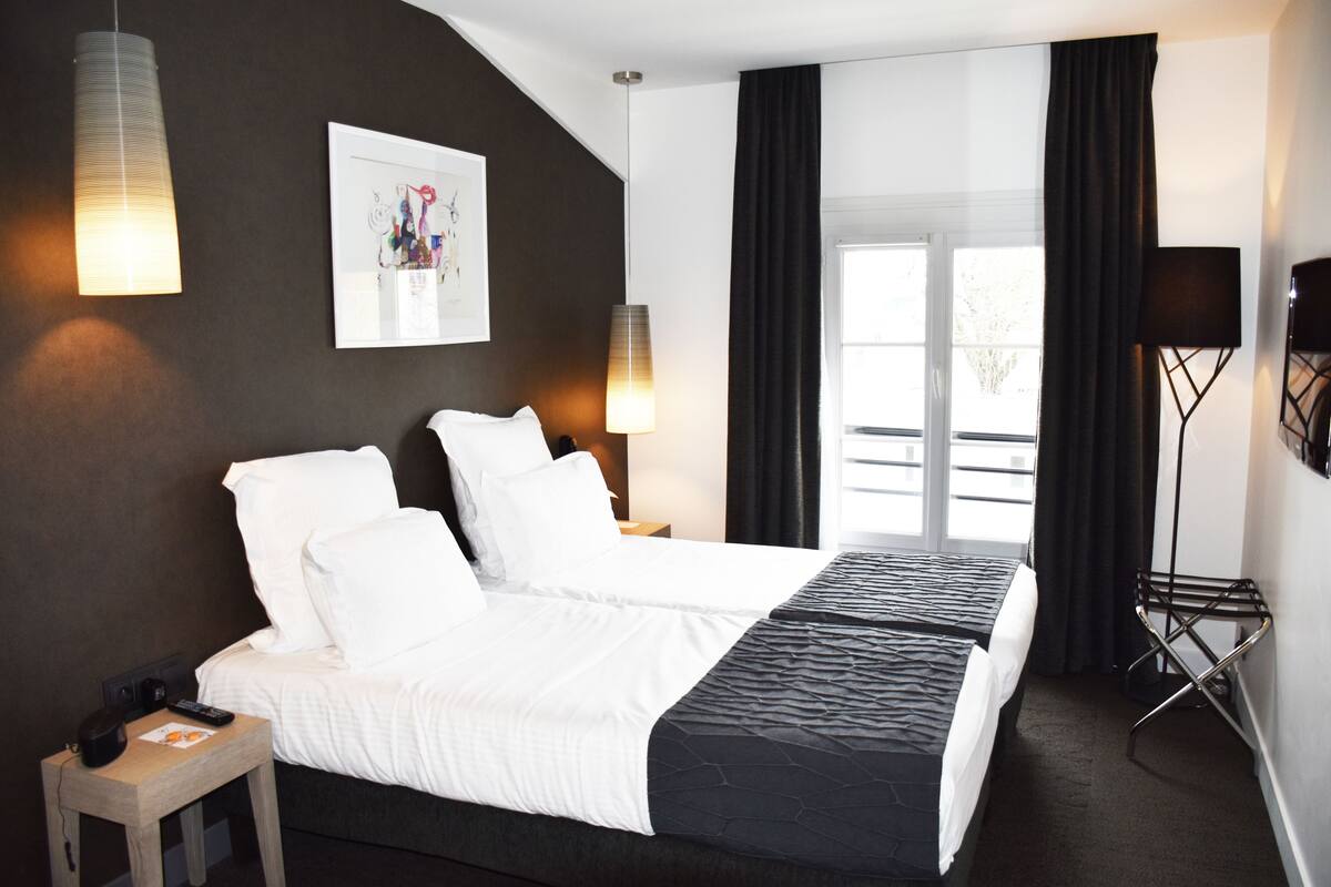 1 bilik tidur, peralatan tempat tidur premium, bar mini 