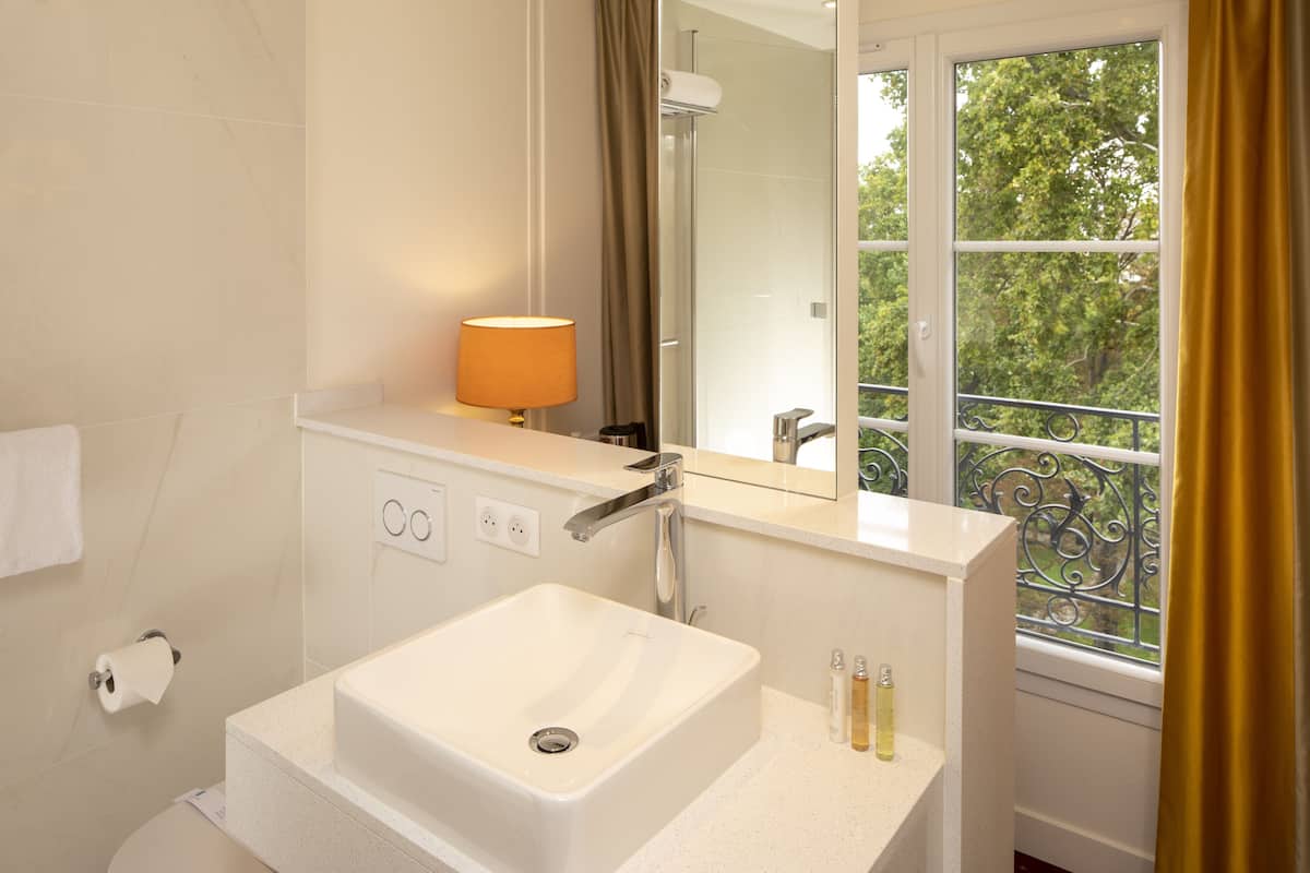 Single Room | Premium bedding, minibar, in-room safe, desk