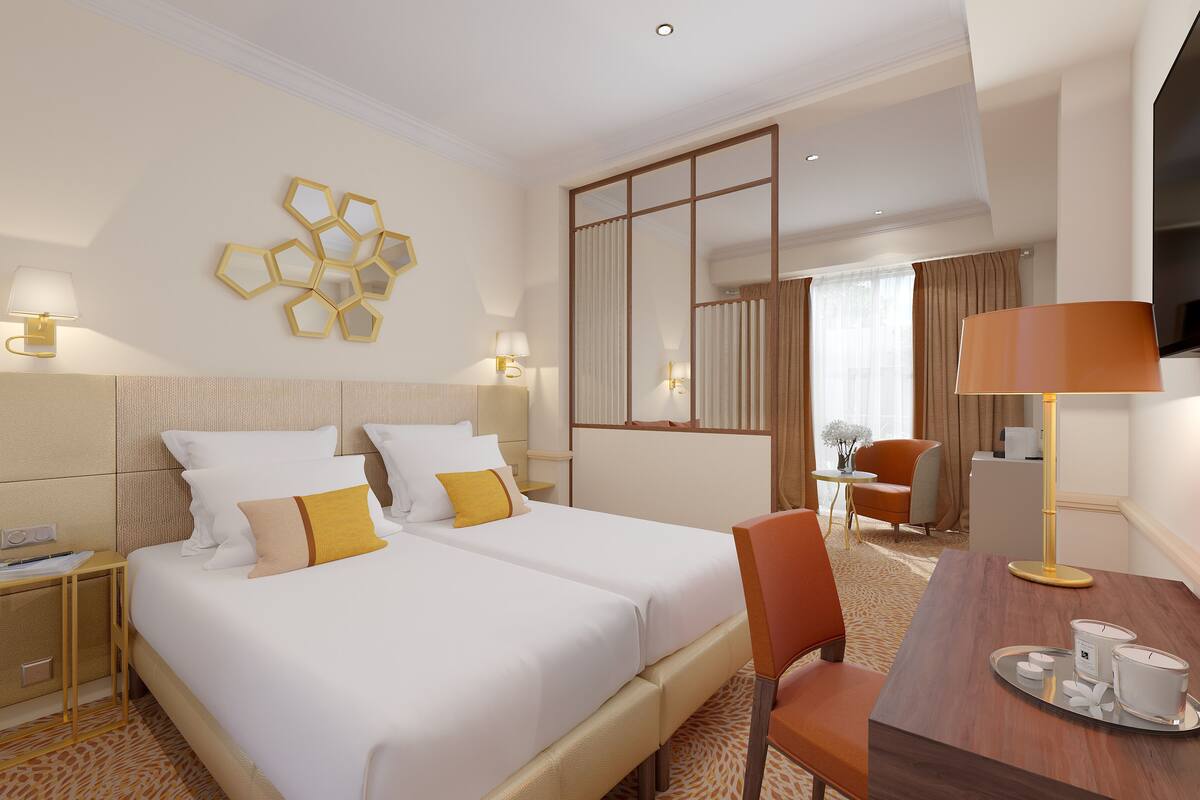 Junior Pavillon, Courtyard View | Premium bedding, minibar, in-room safe, desk