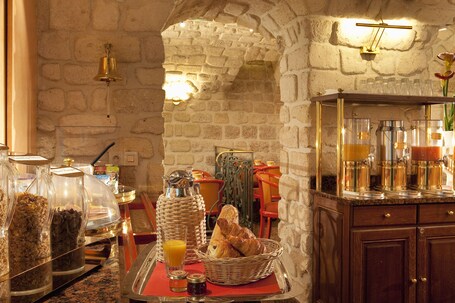Hotel Duquesne Eiffel - Image 14