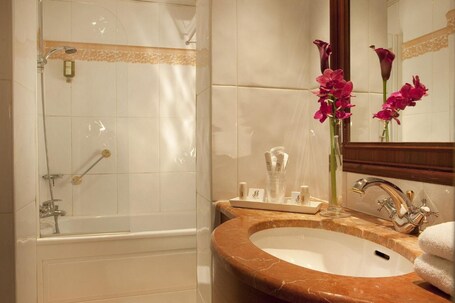 Hotel Duquesne Eiffel - Image 13