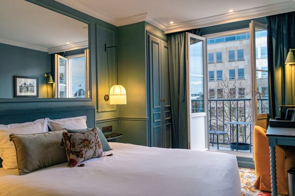 (Rénovée) Chambre supérieure - avec balcon | Egyptian cotton sheets, premium bedding, minibar, in-room safe