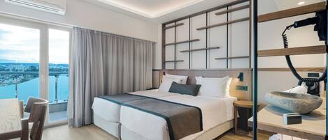 Down comforters, in-room safe, desk, laptop workspace