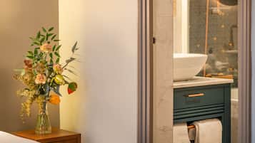 Executive Room, Terrace | Premium bedding, in-room safe, desk, blackout drapes