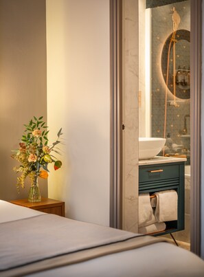 Executive-Zimmer, Terrasse | Hochwertige Bettwaren, Zimmersafe, Schreibtisch, Verdunkelungsvorhänge