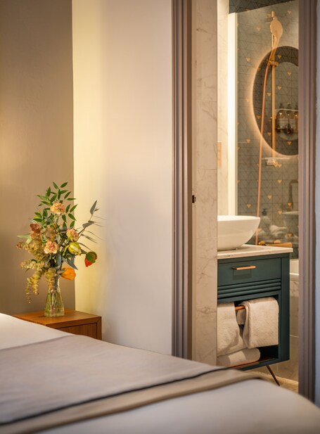 Hotel Le Tourville by Inwood Hotels - Image 46