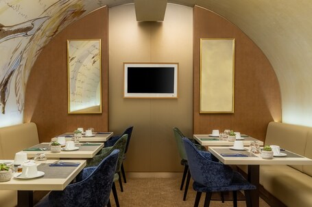Hotel Le Tourville by Inwood Hotels - Image 31
