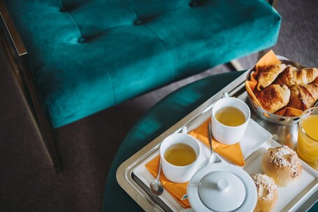 Hotel Le Tourville by Inwood Hotels - Image 9