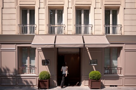 Hotel Le Tourville by Inwood Hotels - Image 3