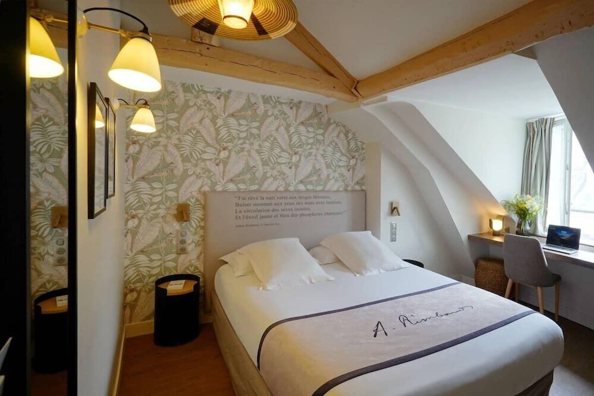 Premium bedding, in-room safe, desk, soundproofing