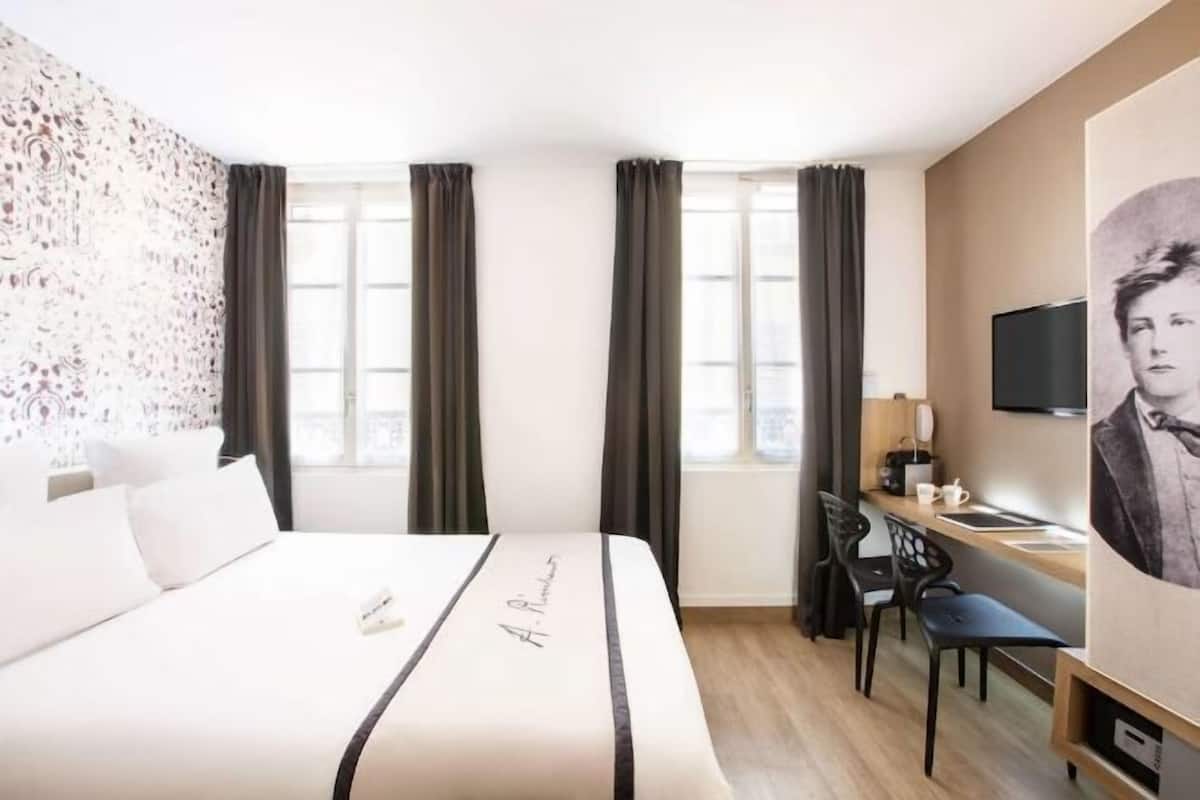 Premium bedding, in-room safe, desk, soundproofing