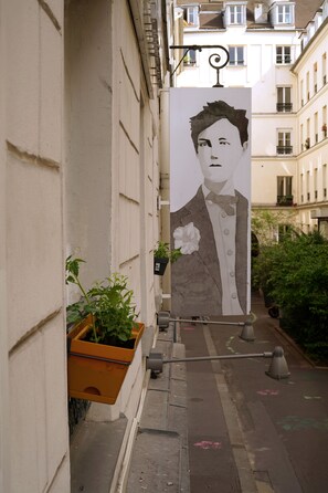 Front of property - Hôtel Littéraire Arthur Rimbaud, BW Signature Collection (Paris)