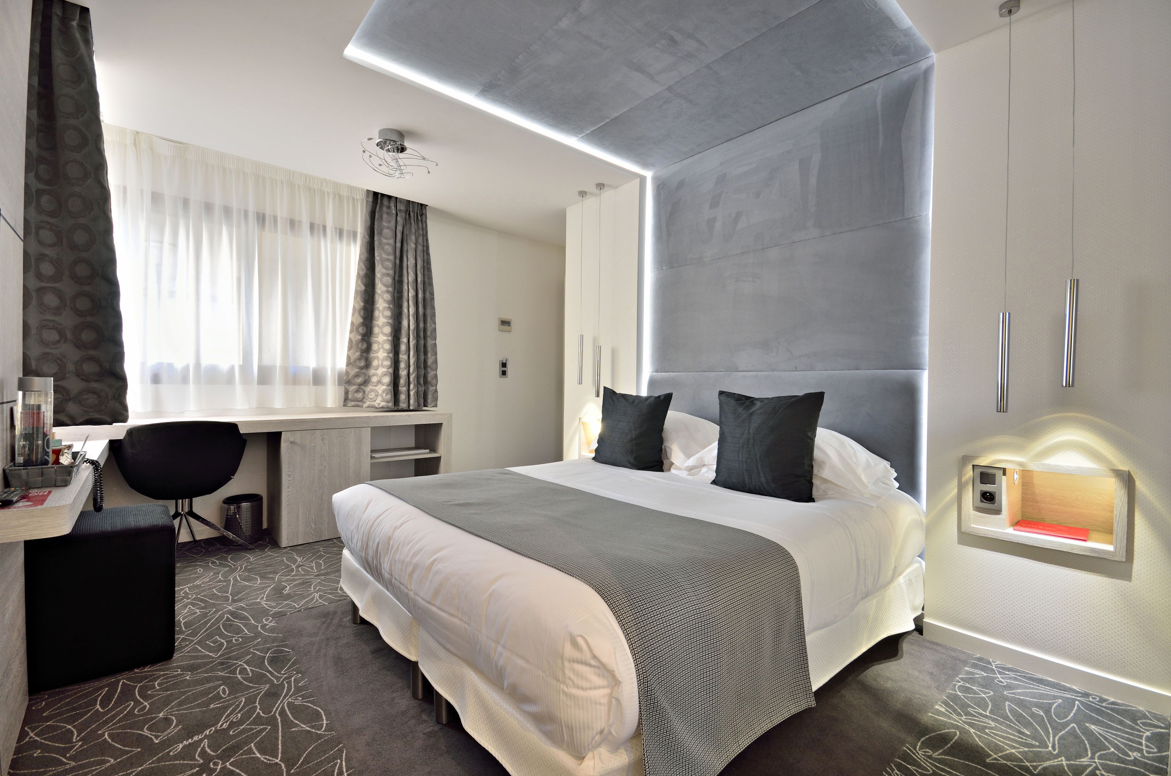 superior room | 1 bedroom, minibar, in-room safe, individually decorated
