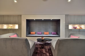 Siddeområde i lobbyen