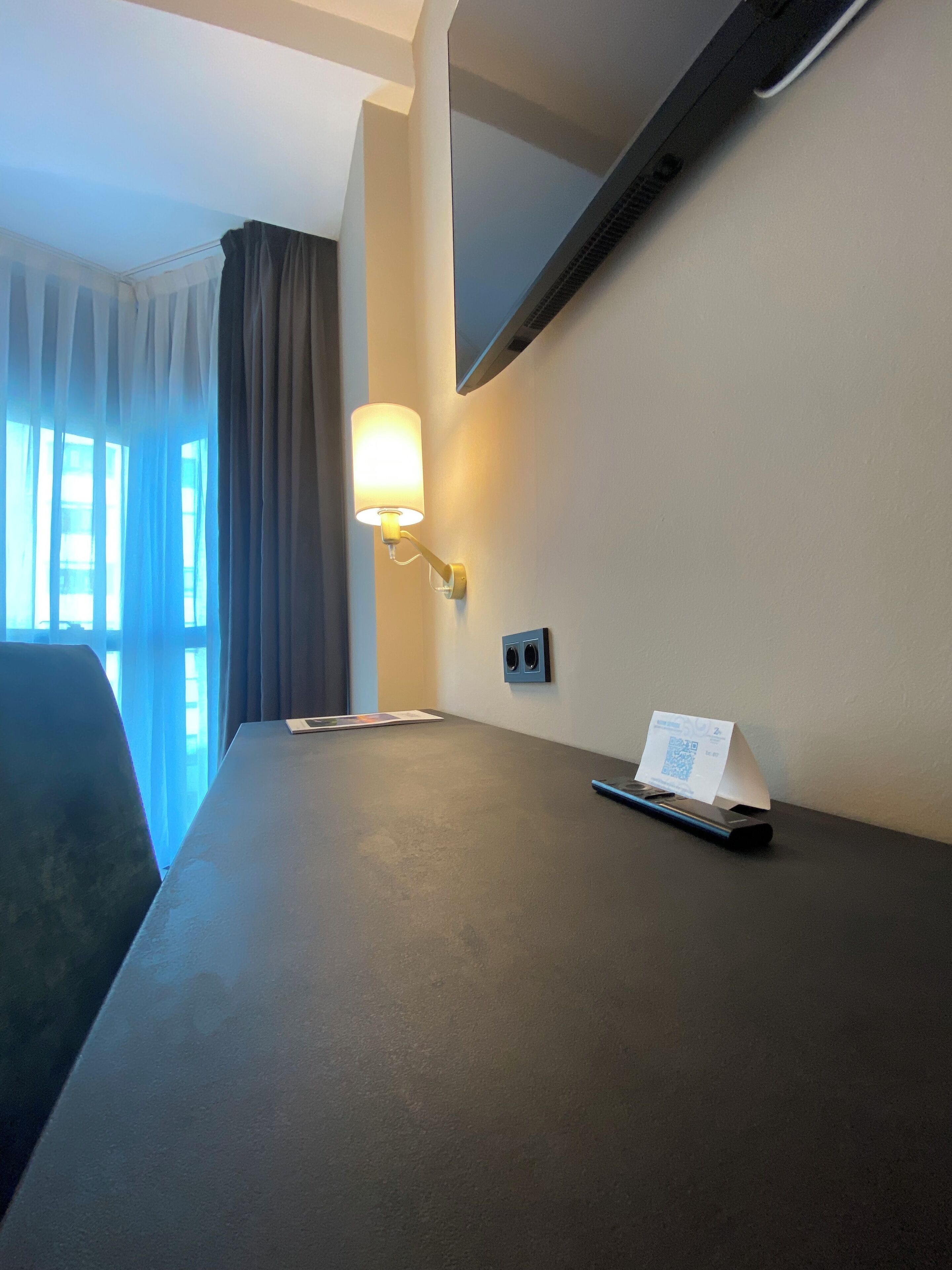 1 bedroom, premium bedding, minibar, in-room safe