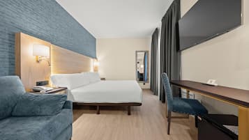 Premium bedding, minibar, in-room safe, desk