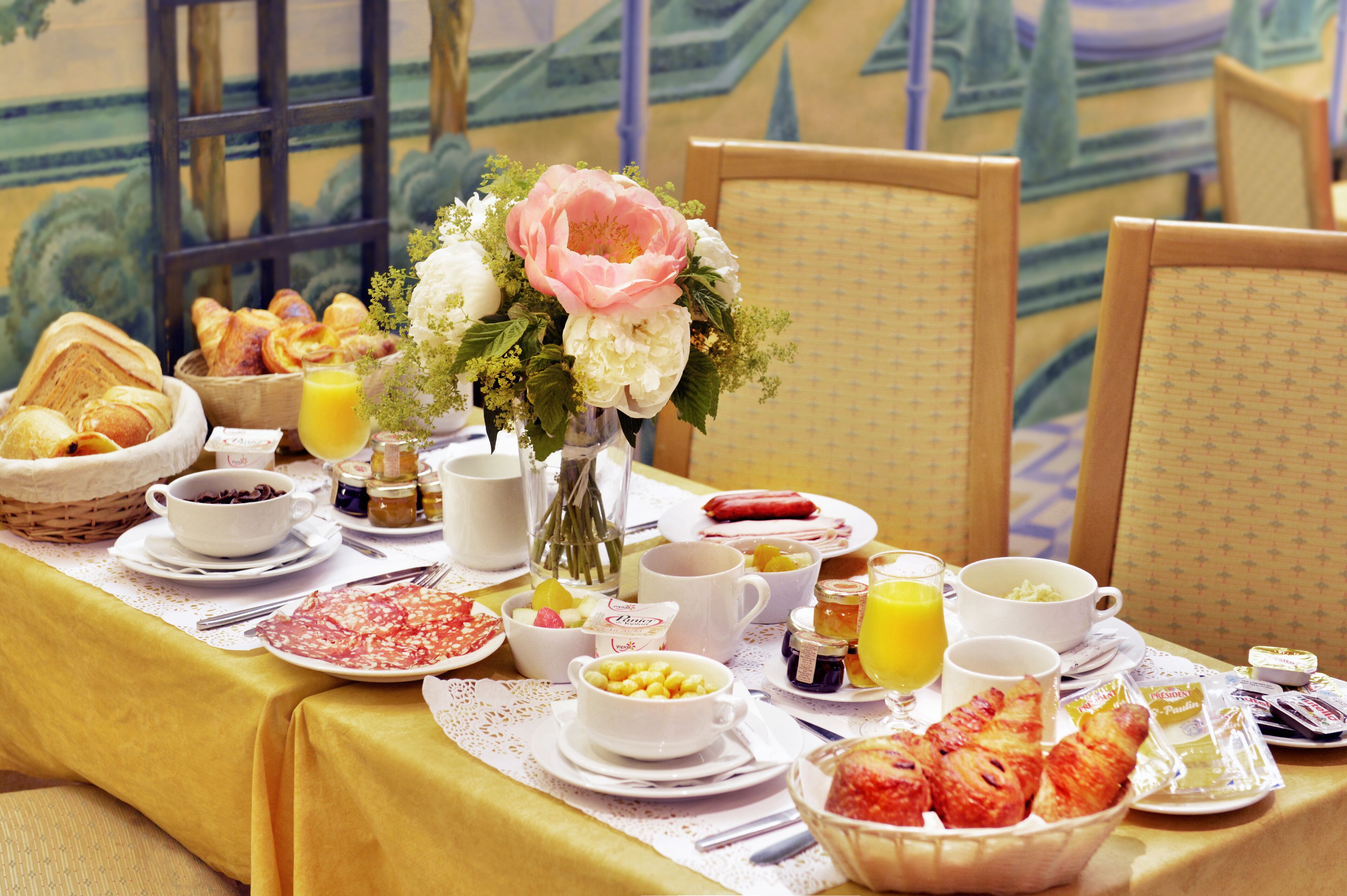 Photo - Hotel Suites Unic Renoir Saint-Germain
