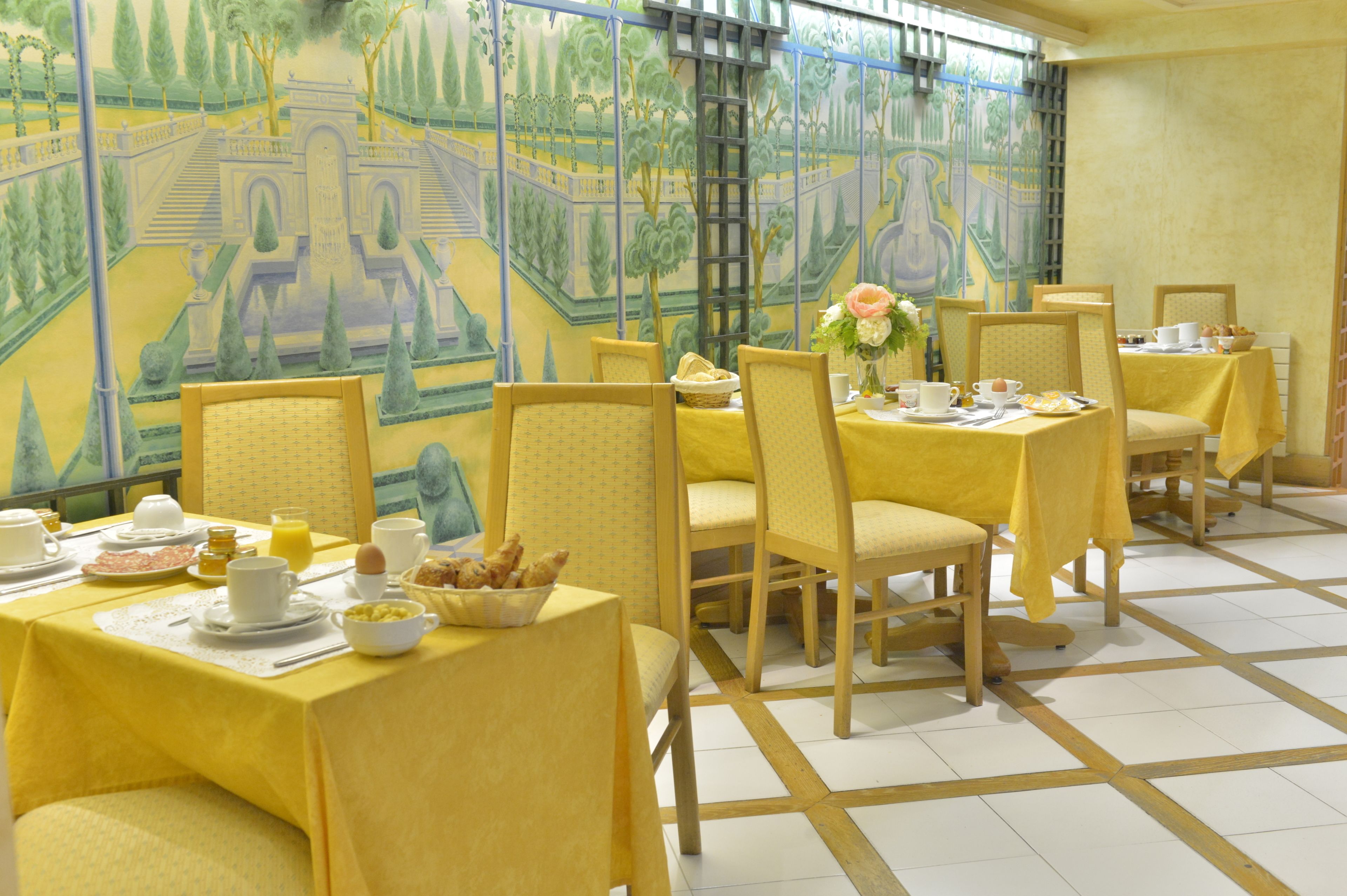 Photo - Hotel Suites Unic Renoir Saint-Germain
