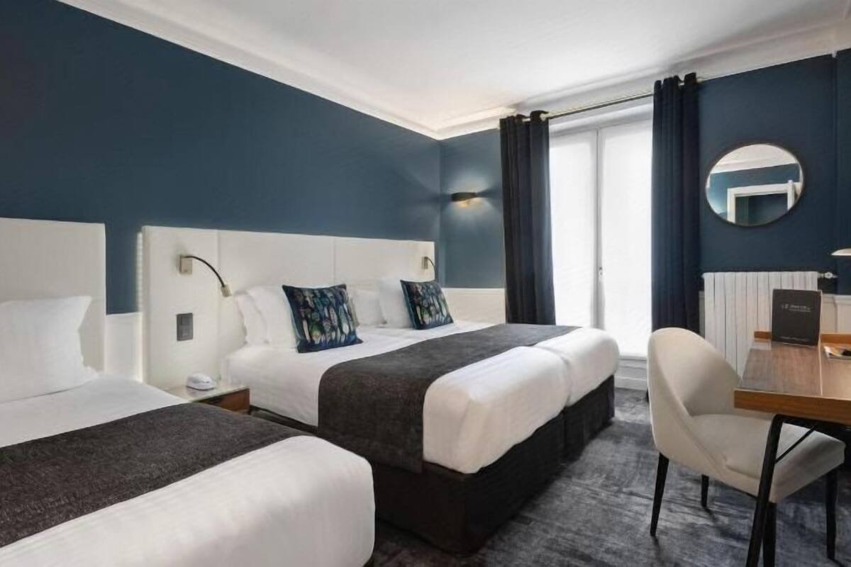 Hochwertige Bettwaren, Pillowtop-Betten, Zimmersafe, Schreibtisch
