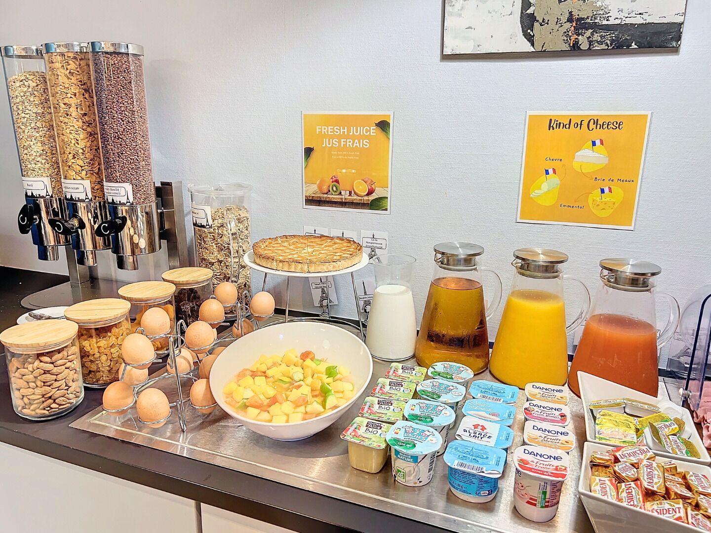 daily buffet breakfast (eur 16 per person)