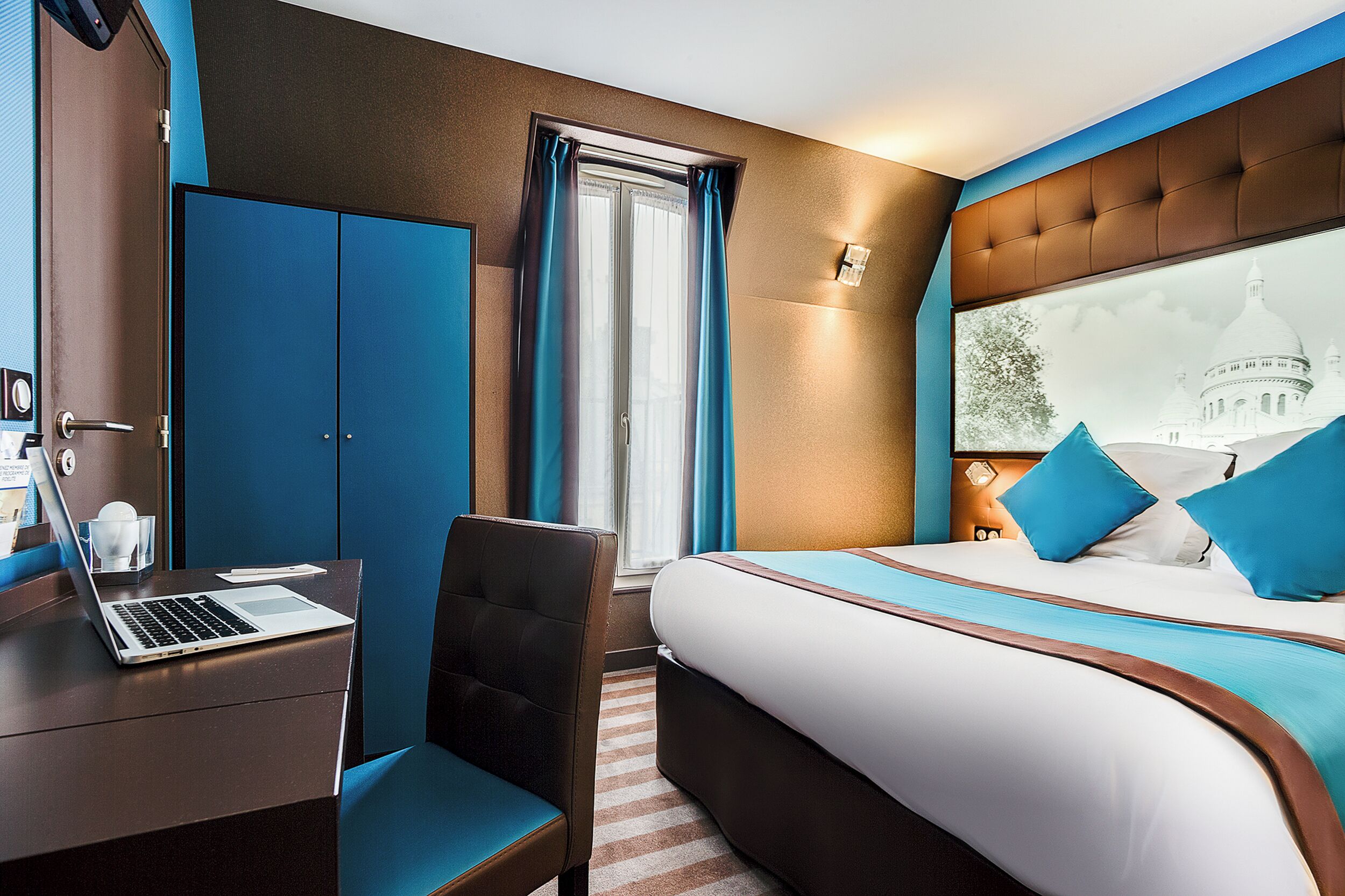 standard room, 1 queen bed, non smoking | premium bedding, in-room safe, desk, soundproofing