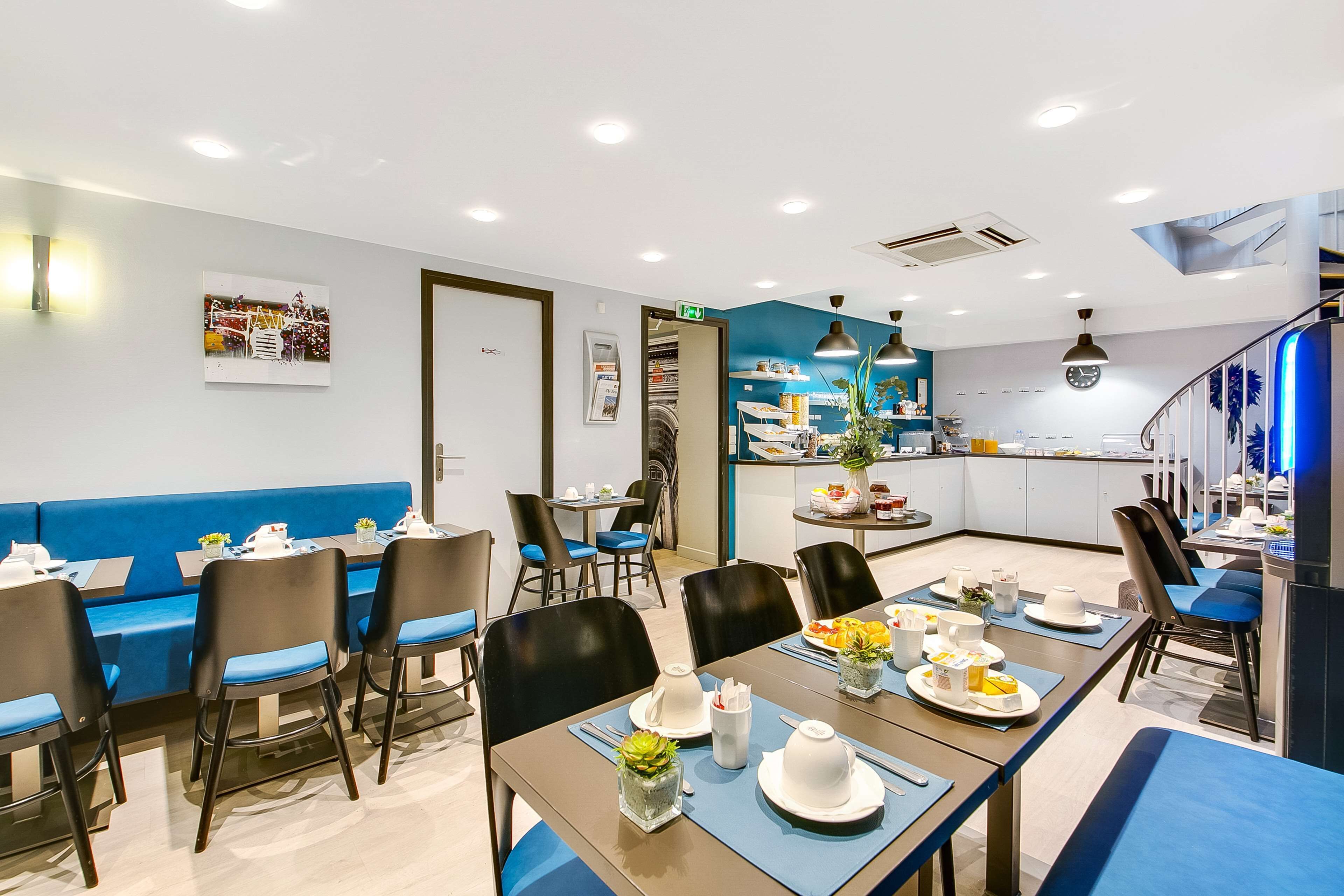 daily buffet breakfast (eur 16 per person)