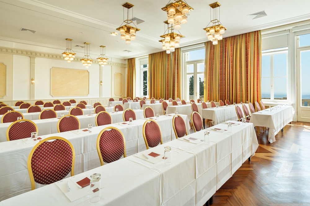 Austria Trend Hotel Schloss Wilhelminenberg by null