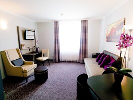 Appartamento, 1 camera da letto | Area soggiorno | TV LCD 32 pollici con canali via cavo, TV