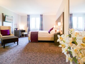 In-room safe, desk, blackout drapes, soundproofing