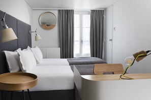 Cosy room | Premium bedding, in-room safe, individually furnished - Hôtel d'Espagne (Paris)