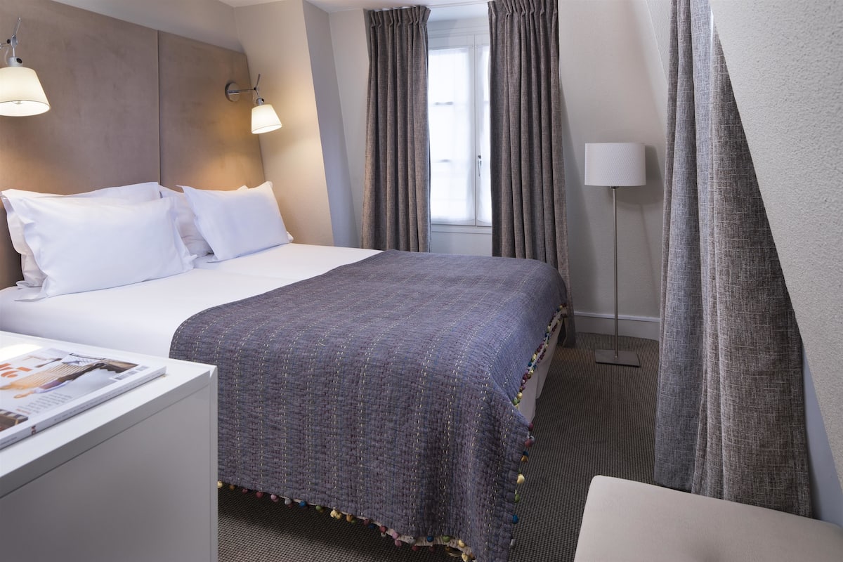 Dreibettzimmer | Hochwertige Bettwaren, Zimmersafe, individuell eingerichtet